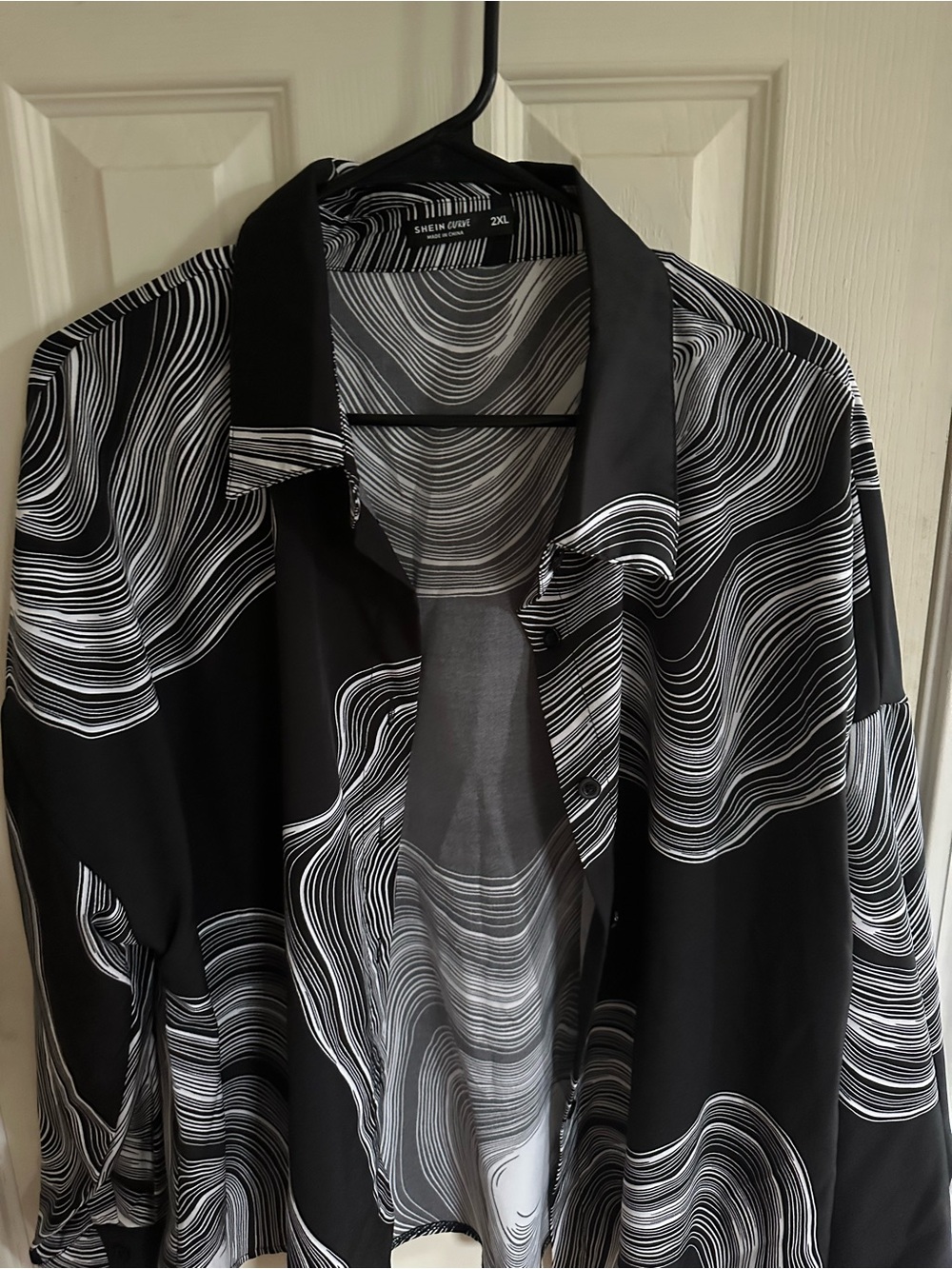 Shein Black & White Wave-Print Button Shirt